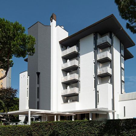 Hotel Bella Venezia Mare Lignano Sabbiadoro Exterior foto
