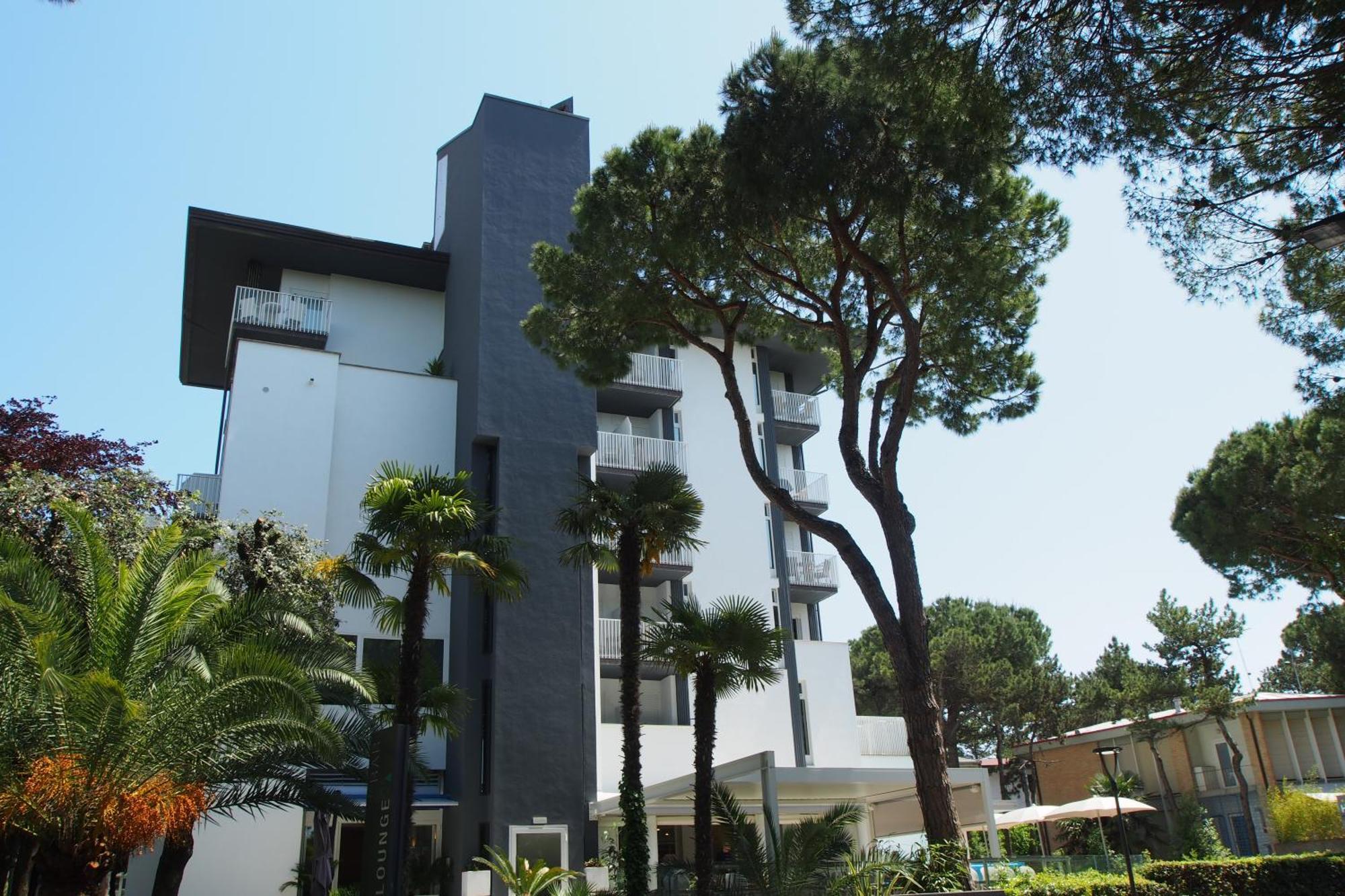 Hotel Bella Venezia Mare Lignano Sabbiadoro Exterior foto