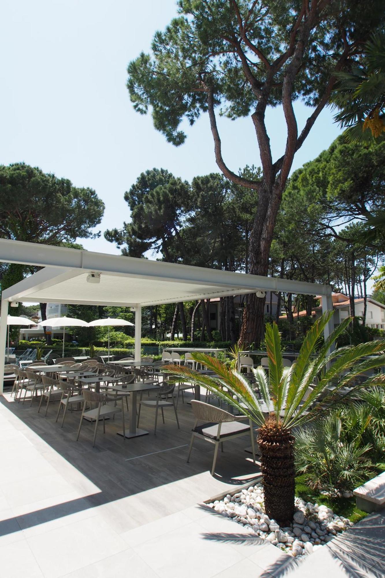 Hotel Bella Venezia Mare Lignano Sabbiadoro Exterior foto