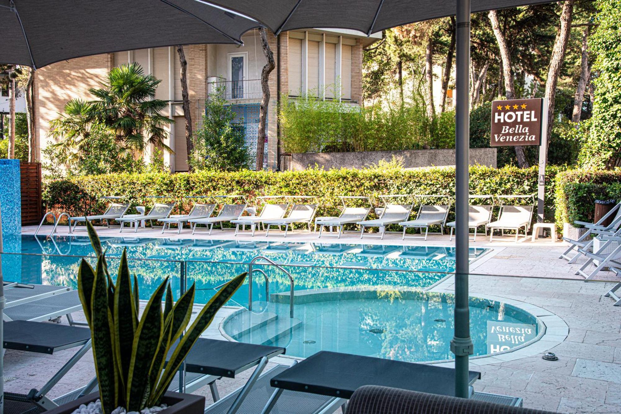 Hotel Bella Venezia Mare Lignano Sabbiadoro Exterior foto