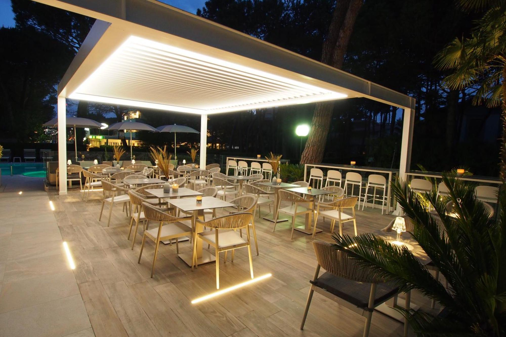 Hotel Bella Venezia Mare Lignano Sabbiadoro Exterior foto