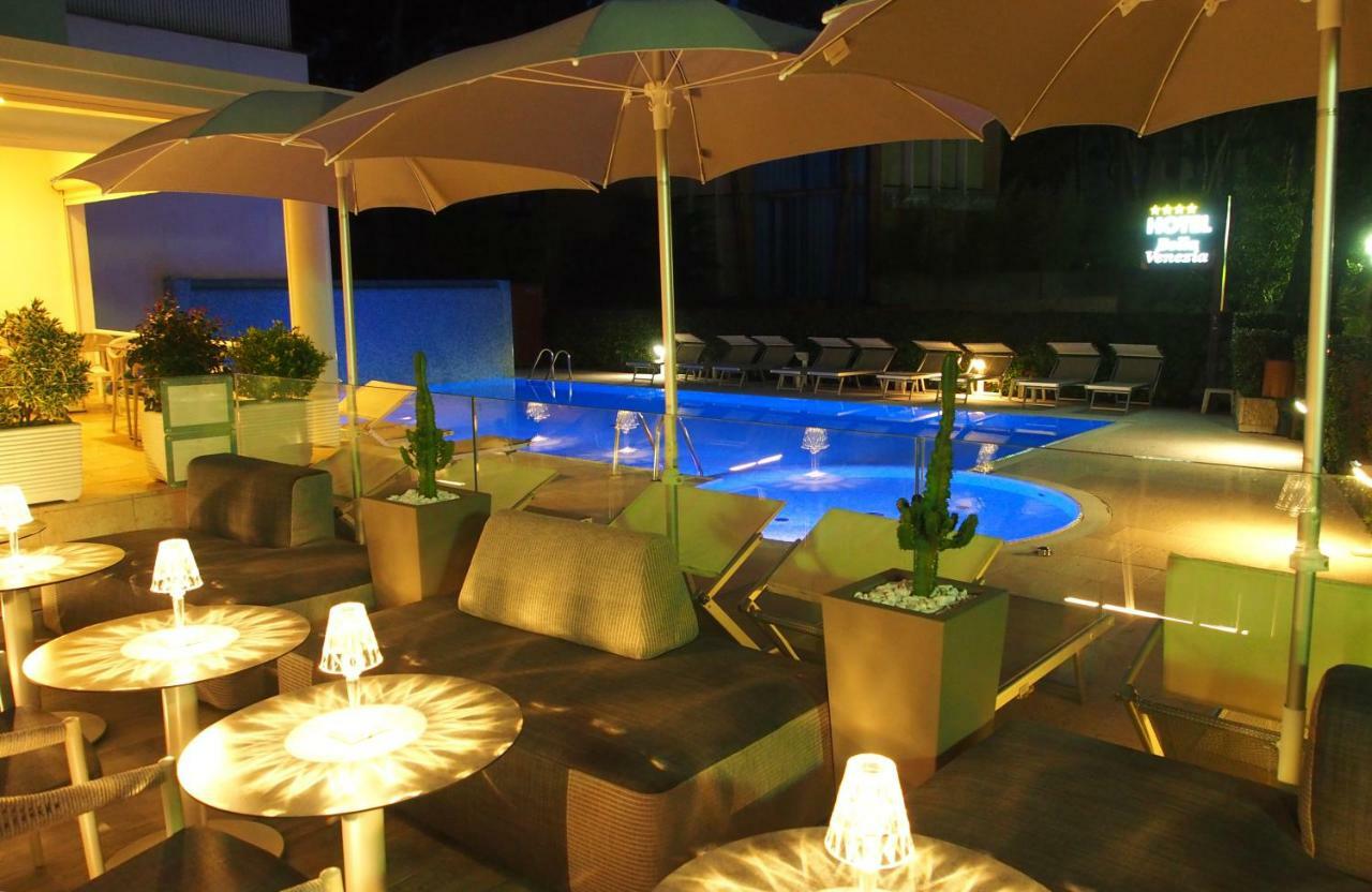 Hotel Bella Venezia Mare Lignano Sabbiadoro Exterior foto