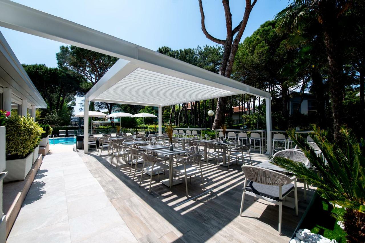 Hotel Bella Venezia Mare Lignano Sabbiadoro Exterior foto